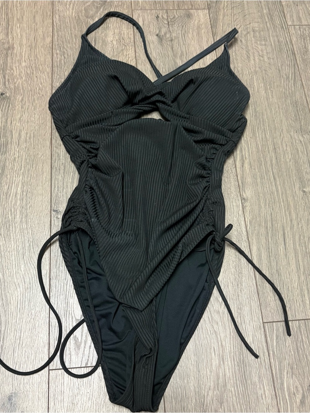 Medium black ribbed swimsuit one piece